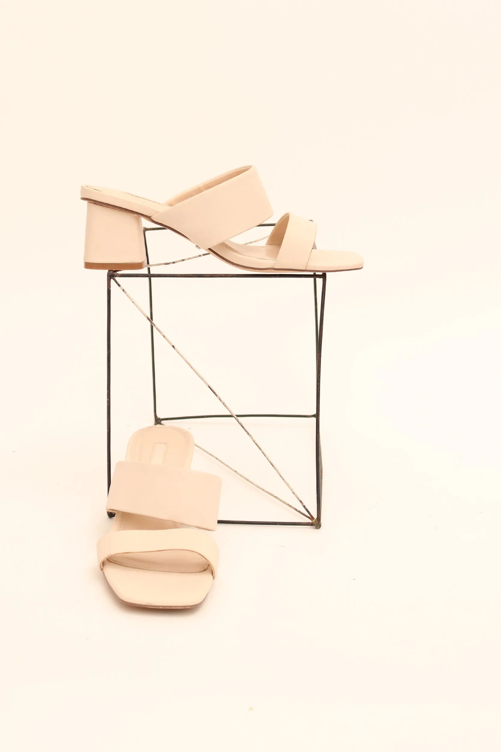 BLOCK HEEL MULE SANDALS