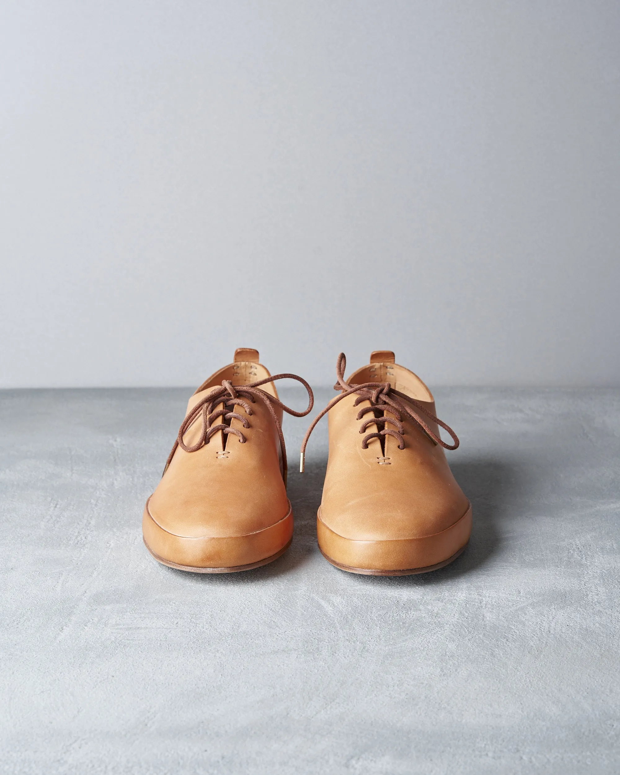FEIT Hand sewn court sneaker