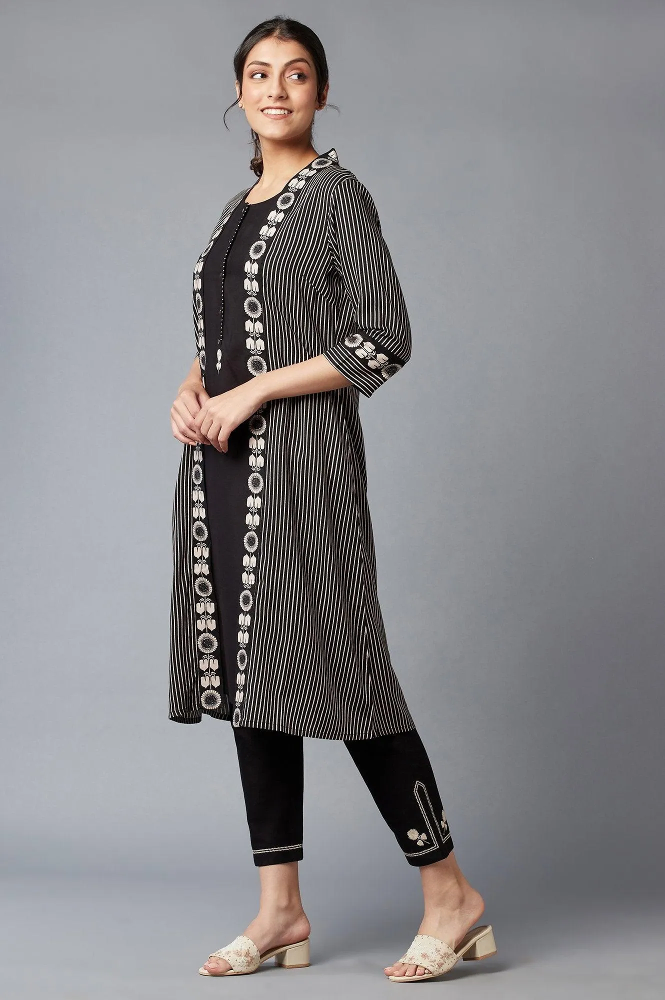 Jet Black Stripe Jacket With Sleeveless kurta And Straight Pants