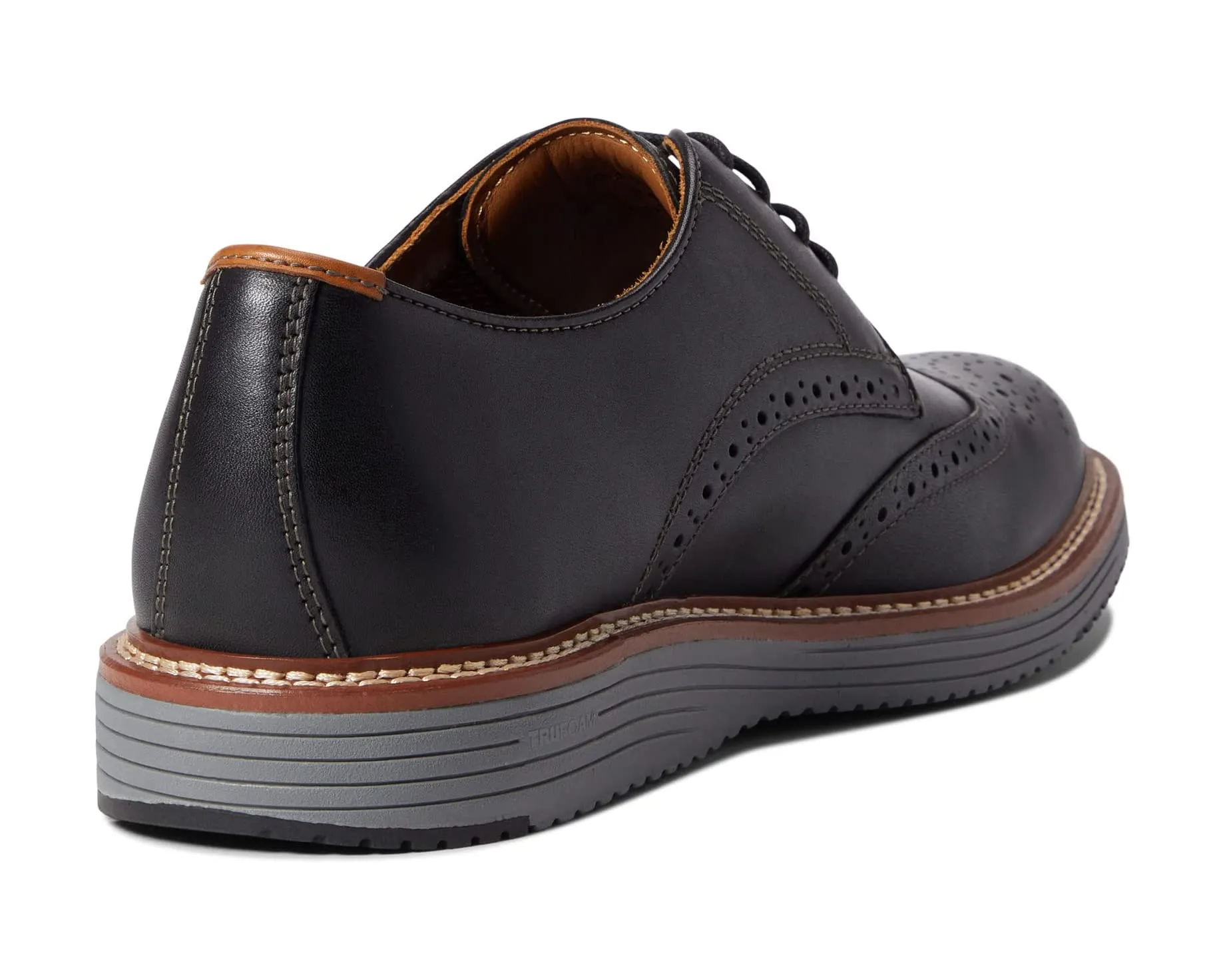 Johnston & Murphy Upton Wing Tip Oxfords, black