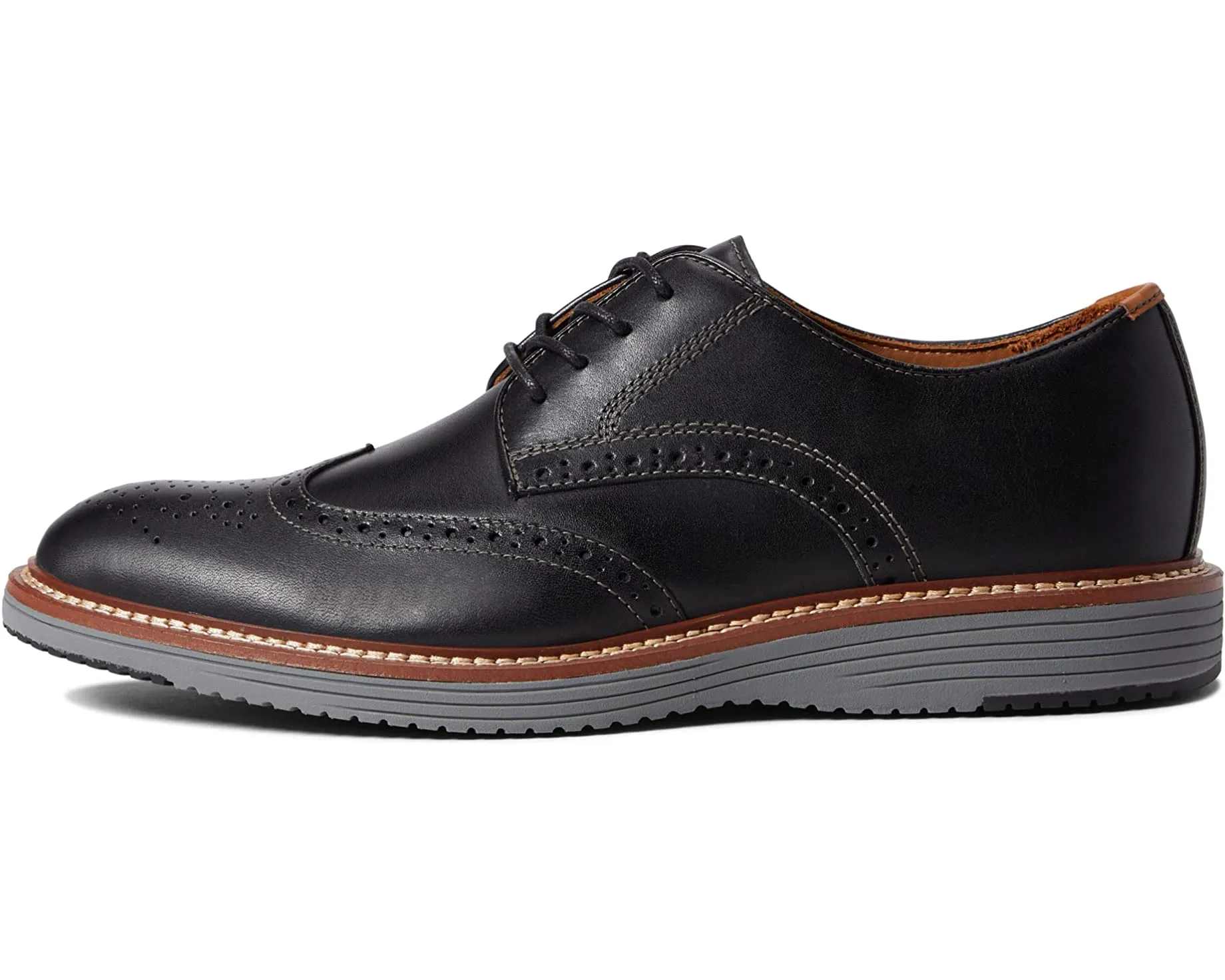 Johnston & Murphy Upton Wing Tip Oxfords, black