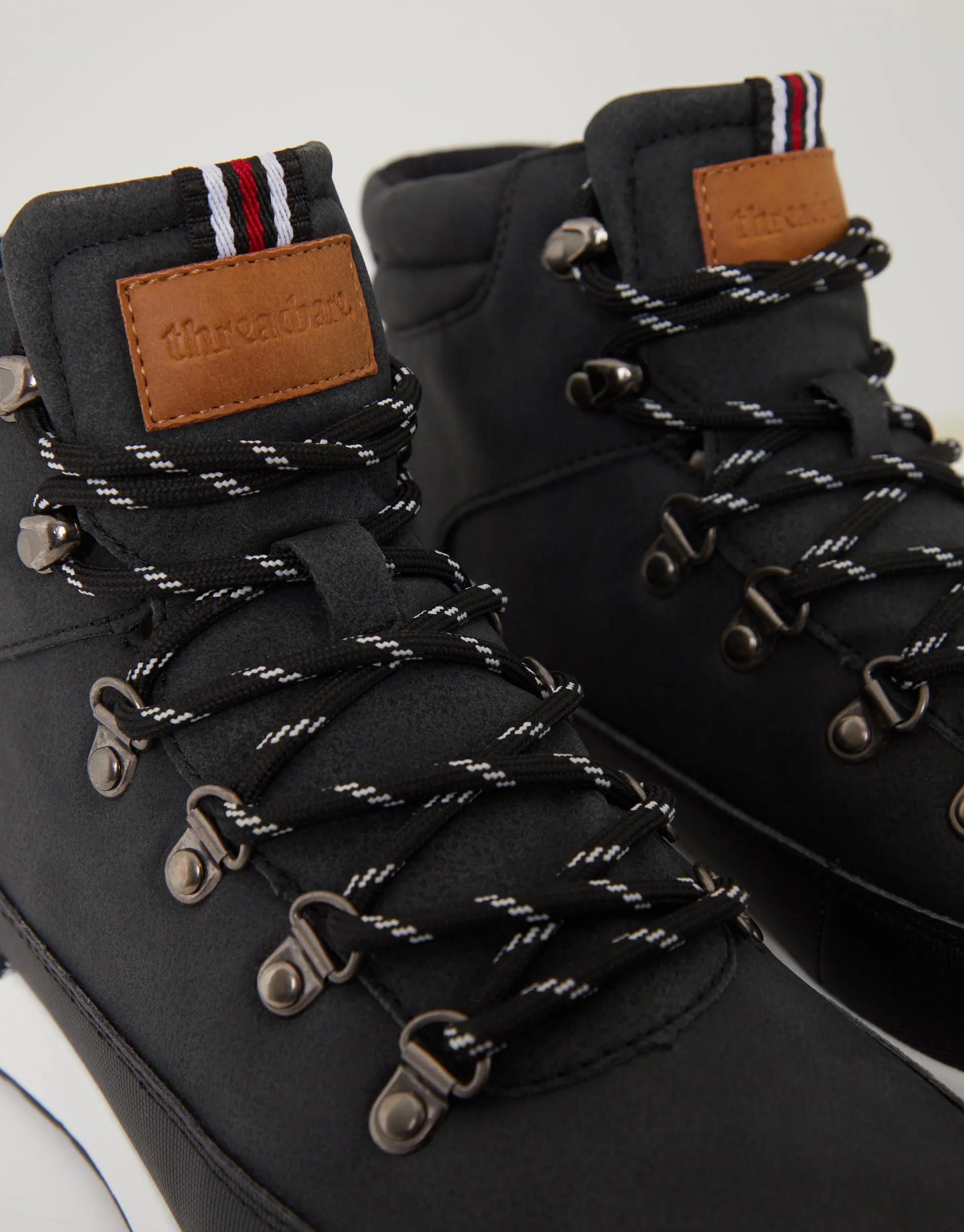 Men's Black Essential Hiker Boots