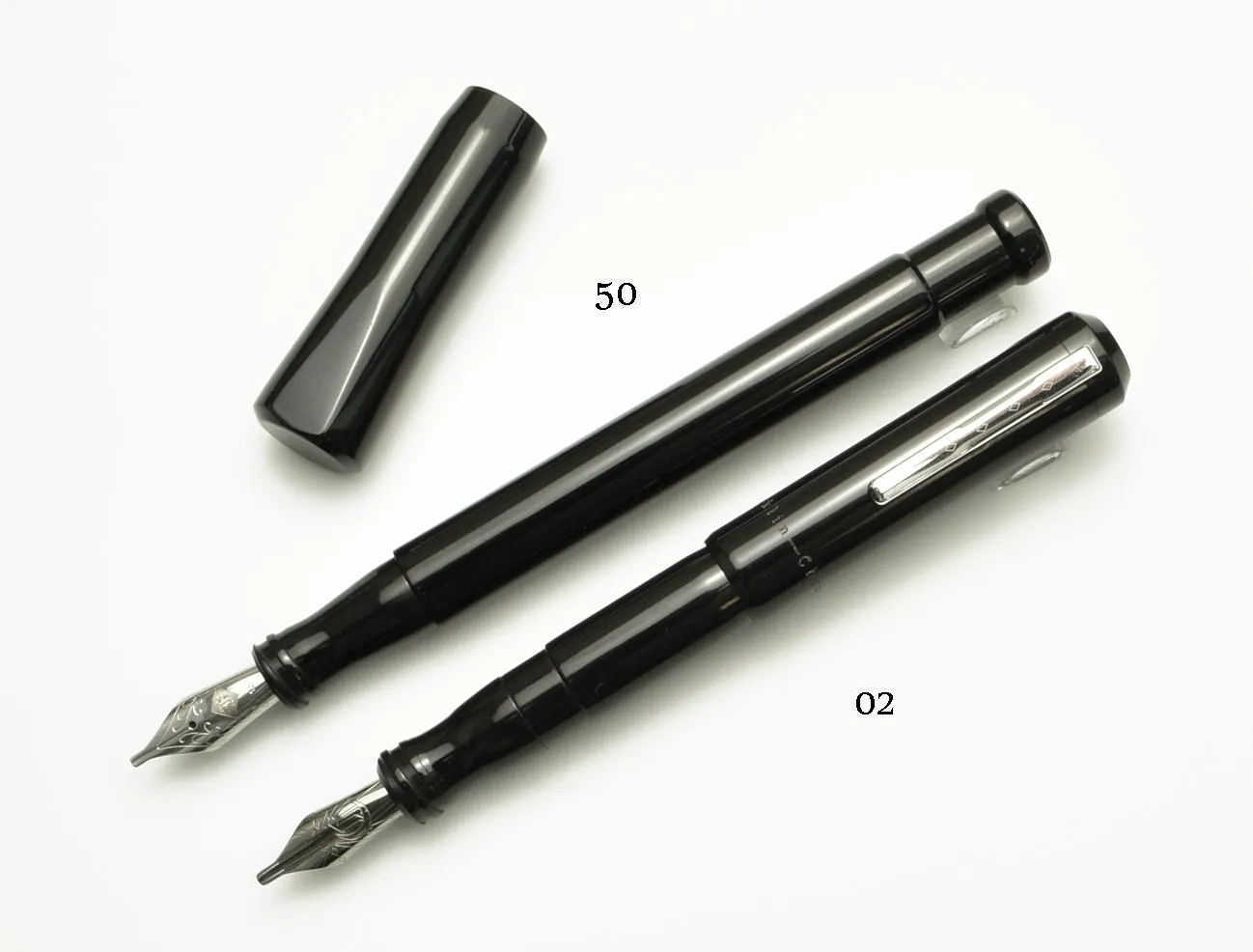 Model 50 Grandis Fountain Pen - Solid Black